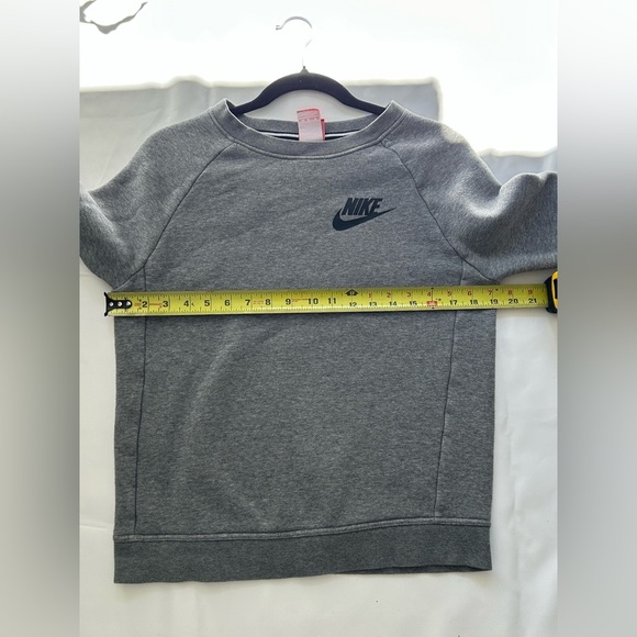 Nike Gray Crewneck Sweatshirt XS - Picture 6 of 7